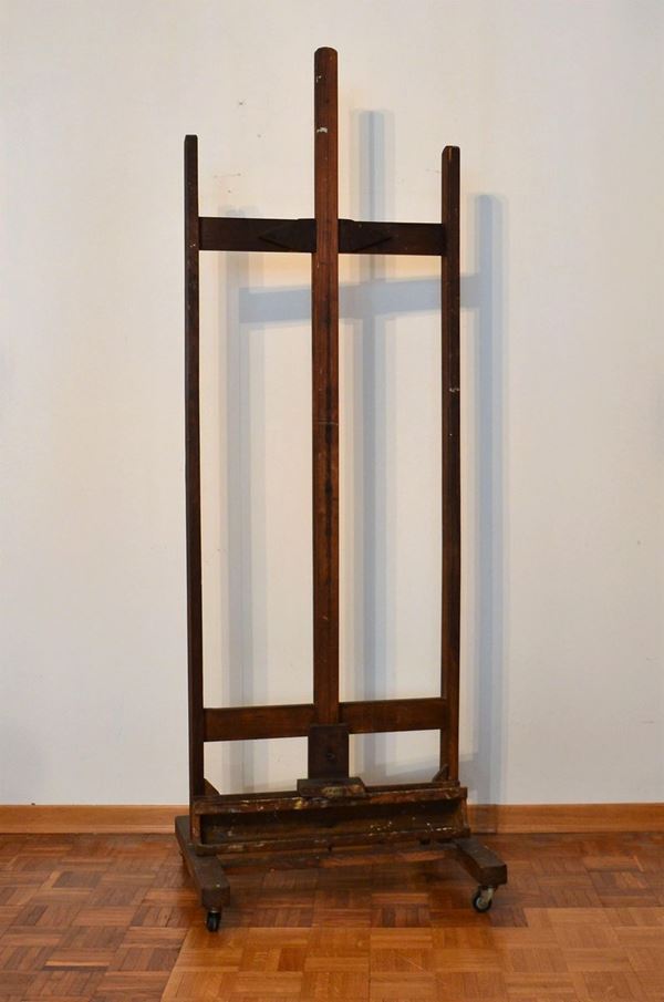 Cavalletto da pittore, sec. XX, struttura in legno, cm 60x180&nbsp;&nbsp;&nbsp;&nbsp;&nbsp;&nbsp;&nbsp;&nbsp;&nbsp;&nbsp;&nbsp;&nbsp;&nbsp;&nbsp;&nbsp;&nbsp;&nbsp;&nbsp;&nbsp;&nbsp;&nbsp;&nbsp;&nbsp;&nbsp;&nbsp;&nbsp;&nbsp;&nbsp;&nbsp;&nbsp;&nbsp;&nbsp;&nbsp;&nbsp;&nbsp;&nbsp;&nbsp;&nbsp;&nbsp;&nbsp;&nbsp;&nbsp;&nbsp;&nbsp;&nbsp;