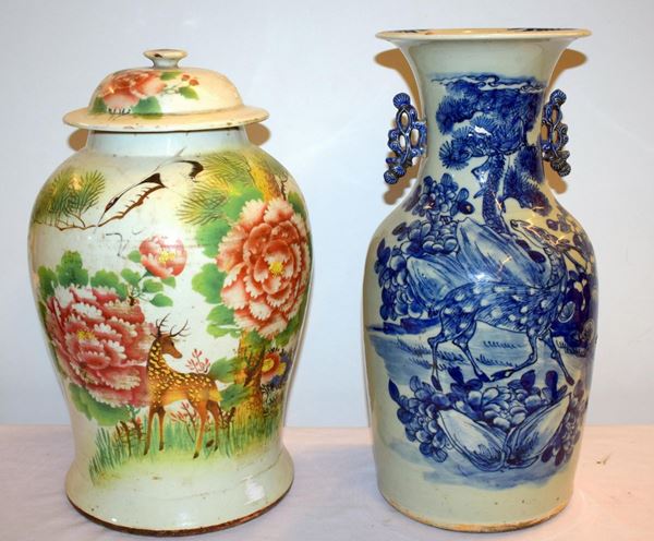 Potiche , Cina sec. XX  - Asta GIOIELLI, ARGENTI, DIPINTI E OGGETTI D'ARTE ANTICA E CONTEMPORANEA - Poggio Bracciolini Casa d'Aste