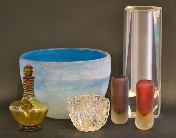Vaso portafiori, desig Luigi Massoni per i Guzzini,