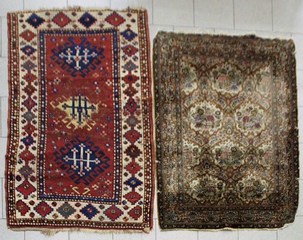 Tappeto persiano, sec. XX, in seta, impianto floreale, cm 108x155&nbsp;&nbsp;&nbsp;&nbsp;&nbsp;&nbsp;&nbsp;&nbsp;&nbsp;