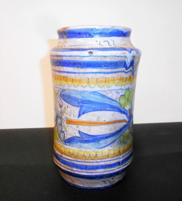 Alberello, sec. XIX, in maiolica smaltata, alt. cm 21, difetti&nbsp;&nbsp;&nbsp;&nbsp;&nbsp;&nbsp;&nbsp;&nbsp;&nbsp;&nbsp;&nbsp;&nbsp;