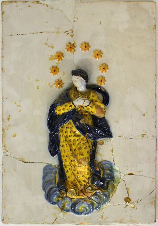 Scultura, sec. XIX, in maiolica policroma,&nbsp;&nbsp;&nbsp;&nbsp;&nbsp;&nbsp;&nbsp;&nbsp;&nbsp;&nbsp;&nbsp;&nbsp;&nbsp;&nbsp;&nbsp;&nbsp;&nbsp;&nbsp;&nbsp;&nbsp;&nbsp;&nbsp;&nbsp;&nbsp;&nbsp;&nbsp;&nbsp;&nbsp;&nbsp;&nbsp;&nbsp;&nbsp;