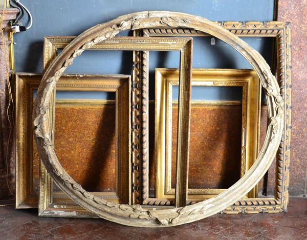 Cinque cornici, dal sec. XVIII al sec. XIX, in&nbsp;&nbsp;&nbsp;&nbsp;&nbsp;&nbsp;&nbsp;&nbsp;&nbsp;&nbsp;&nbsp;&nbsp;&nbsp;&nbsp;&nbsp;&nbsp;&nbsp;&nbsp;&nbsp;&nbsp;&nbsp;&nbsp;&nbsp;&nbsp;&nbsp;&nbsp;&nbsp;&nbsp;  - Asta ASTA A TEMPO - ANTIQUARIATO E COLLEZIONISMO - Poggio Bracciolini Casa d'Aste