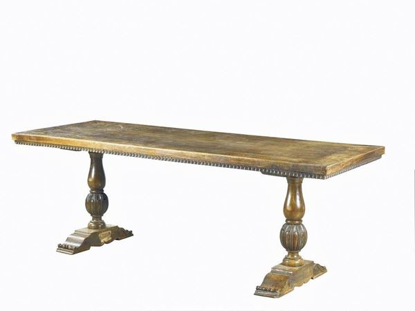 TAVOLO, SEC. XIX, in noce, piano rettangolare su due&nbsp;&nbsp;&nbsp;&nbsp;&nbsp;&nbsp;&nbsp;&nbsp;&nbsp;&nbsp;&nbsp;&nbsp;&nbsp;&nbsp;&nbsp;&nbsp;&nbsp;&nbsp;&nbsp;&nbsp;&nbsp;&nbsp;  - Asta ASTA A TEMPO - ANTIQUARIATO E COLLEZIONISMO - Poggio Bracciolini Casa d'Aste