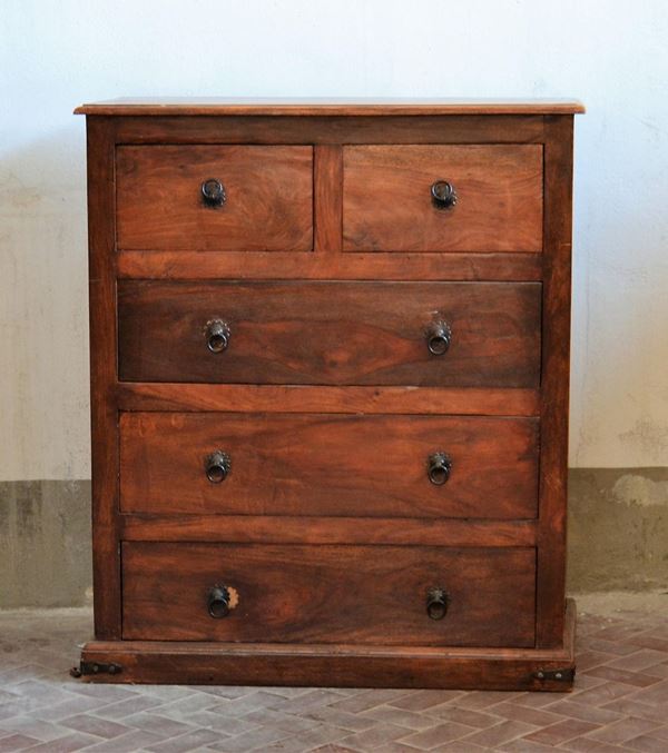 Piccolo cassettone, inizi sec. XX, in noce, tre cassettigrandi e due      