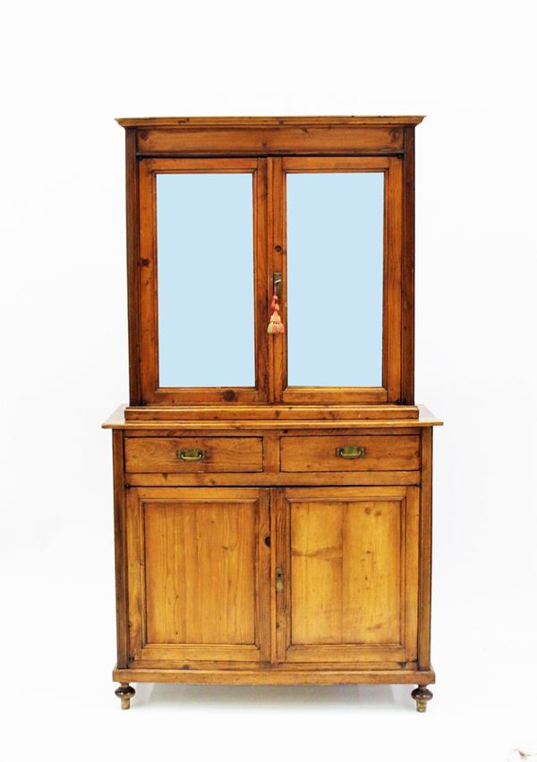 VETRINA DOPPIO CORPO SEC. XIX, LEGNO DI CONIFERA, CM 116X206X47,5&nbsp;&nbsp;&nbsp;&nbsp;&nbsp;&nbsp;&nbsp;&nbsp;&nbsp;&nbsp;&nbsp;&nbsp;&nbsp;&nbsp;&nbsp;&nbsp;&nbsp;&nbsp;&nbsp;&nbsp;&nbsp;&nbsp;&nbsp;&nbsp;&nbsp;&nbsp;&nbsp;&nbsp;&nbsp;&nbsp;&nbsp;&nbsp;&nbsp;&nbsp;&nbsp;&nbsp;&nbsp;&nbsp;&nbsp;&nbsp;&nbsp;&nbsp;&nbsp;&nbsp;