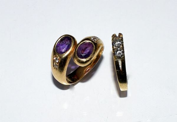 ANELLO IN ORO GIALLO E PIETRE