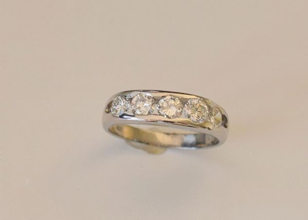 ANELLO VERETTA , IN ORO BIANCO E DIAMANTI                                 