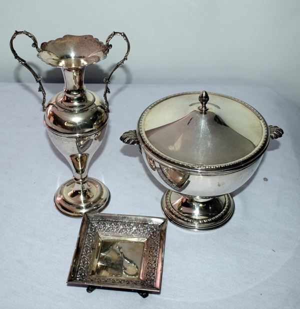 VASO PORTAFIORI, COPPA CON COPERCHIO,