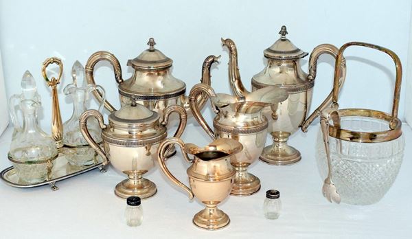 SERVITO DA TE' E CAFFE' , SEC. XX  - Asta GIOIELLI, ARGENTI, ARREDI, OGGETTI D'ARTE E DIPINTI - Poggio Bracciolini Casa d'Aste