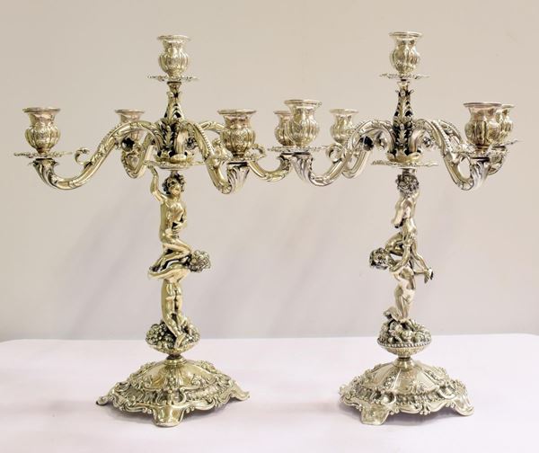 COPPIA DI CANDELABRI, SEC. XX  - Asta GIOIELLI, ARGENTI, ARREDI, OGGETTI D'ARTE E DIPINTI - Poggio Bracciolini Casa d'Aste