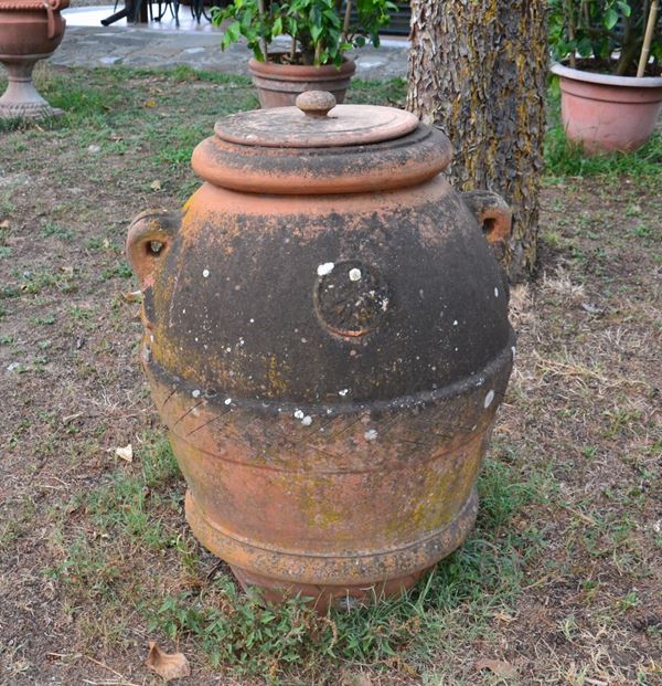 Orcio, sec. XX, in terracotta, stemma manifattura Vanni, alt. cm 85, difetti e rotture