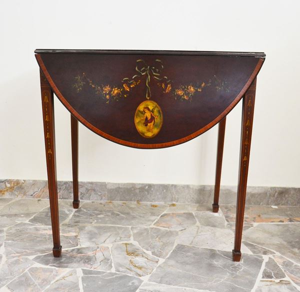 Tavolino, Inghilterra, sec. XIX, in mogano intarsiato, piano ovale con alette, un cassetto, cm 79x50x73