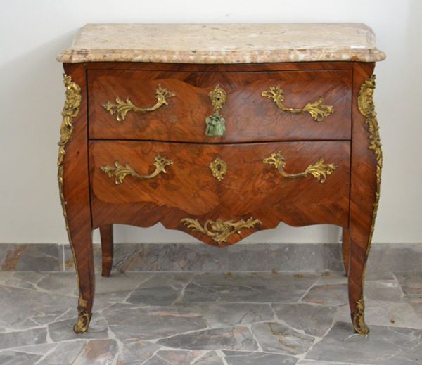 Cassettone, Francia, fine sec. XIX, in radica intarsiato e sagomato, piano in marmo, due cassetti con rapporti in metallo dorato, cm 90x49x84