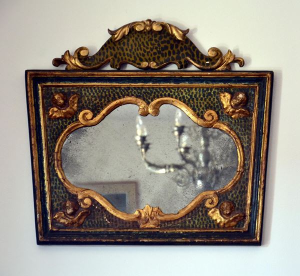 Cartagloria, sec. XVIII, in legno laccato e dorato, intagli a testine dorate, cm 65x60