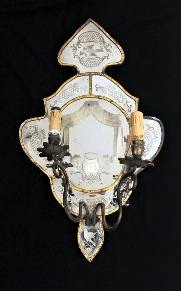 Ventola, Veneto, in stile 700, profilo mosso, vetri molati e incisi,&nbsp;&nbsp;&nbsp;&nbsp;&nbsp;&nbsp;