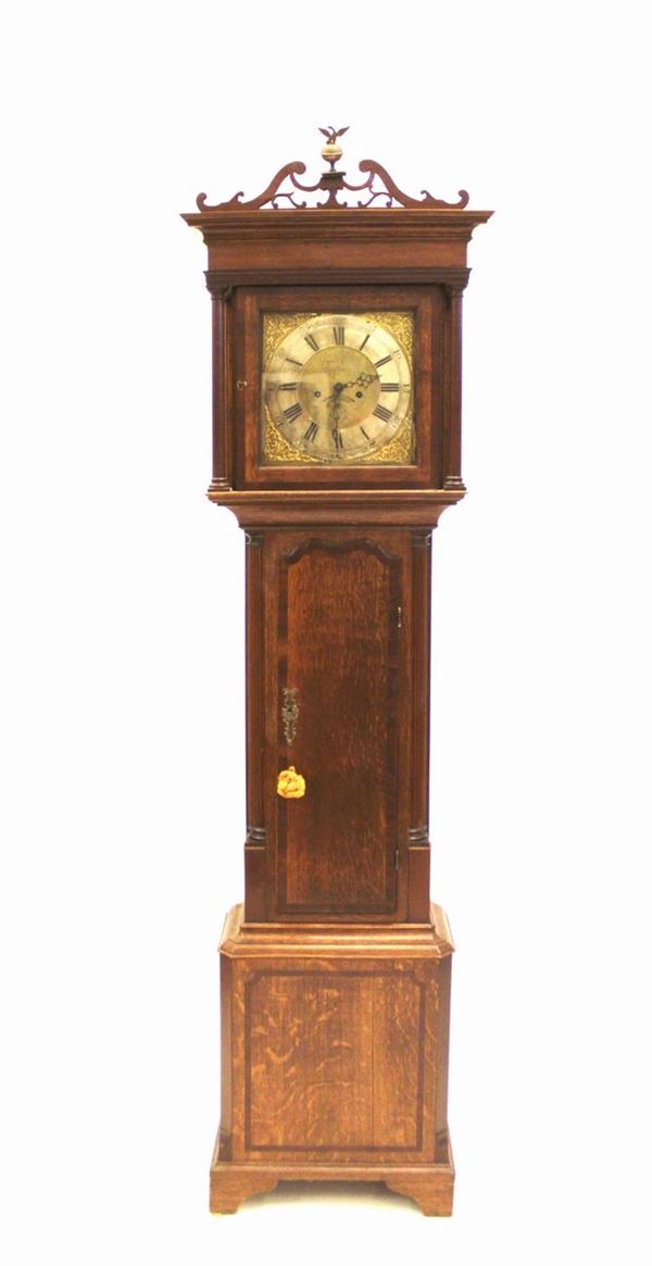 Orologio a colonna, Inghilterra, sec. XIX, torre in rovere,&nbsp; mostra e&nbsp;&nbsp;&nbsp;&nbsp;&nbsp;