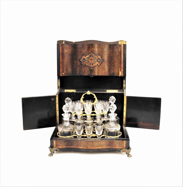 Cofanetto porta liquori, Francia, Napoleone III,&nbsp;&nbsp;&nbsp;&nbsp;&nbsp;&nbsp;&nbsp;&nbsp;&nbsp;&nbsp;&nbsp;&nbsp;&nbsp;&nbsp;&nbsp;&nbsp;&nbsp;&nbsp;&nbsp;&nbsp;&nbsp;&nbsp;&nbsp;&nbsp;&nbsp;&nbsp;