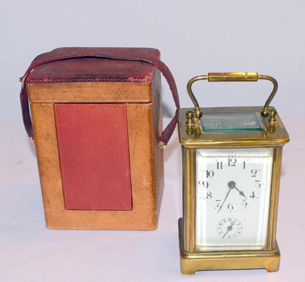 SVEGLIA, UFFICIALINA DA VIAGGIO ,INIZIO SEC. XX&nbsp;&nbsp;&nbsp;&nbsp;&nbsp;&nbsp;&nbsp;&nbsp;&nbsp;&nbsp;&nbsp;&nbsp;&nbsp;&nbsp;&nbsp;&nbsp;&nbsp;&nbsp;&nbsp;&nbsp;&nbsp;&nbsp;&nbsp;&nbsp;&nbsp;&nbsp;&nbsp;  - Asta ASTA A TEMPO- GIOIELLI, ARREDI D'ANTIQUARIATO, DIPINTI E SCULTURE - Poggio Bracciolini Casa d'Aste
