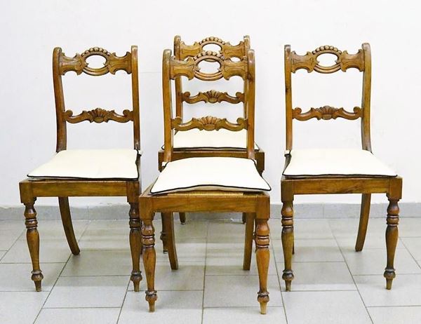 Quattro sedie, Francia, sec. XIX, in noce, seduta impagliata, gambe tornite