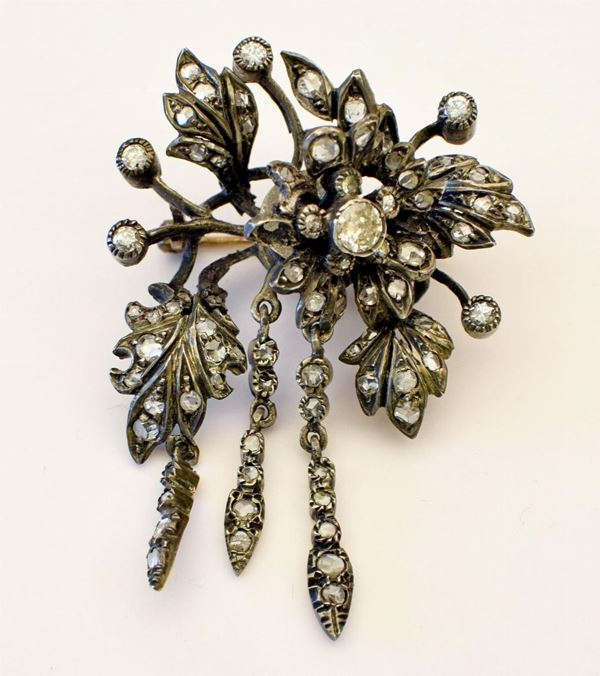 SPILLA , SEC. XIX IN ORO A BASSO TITOLO, ARGENTO&nbsp;&nbsp;&nbsp;&nbsp;&nbsp;&nbsp;&nbsp;&nbsp;&nbsp;&nbsp;&nbsp;&nbsp;&nbsp;&nbsp;&nbsp;&nbsp;&nbsp;&nbsp;&nbsp;&nbsp;&nbsp;&nbsp;&nbsp;&nbsp;&nbsp;&nbsp;  - Asta ANTIQUARIATO, COLLEZIONISMO E GIOIELLI - Poggio Bracciolini Casa d'Aste