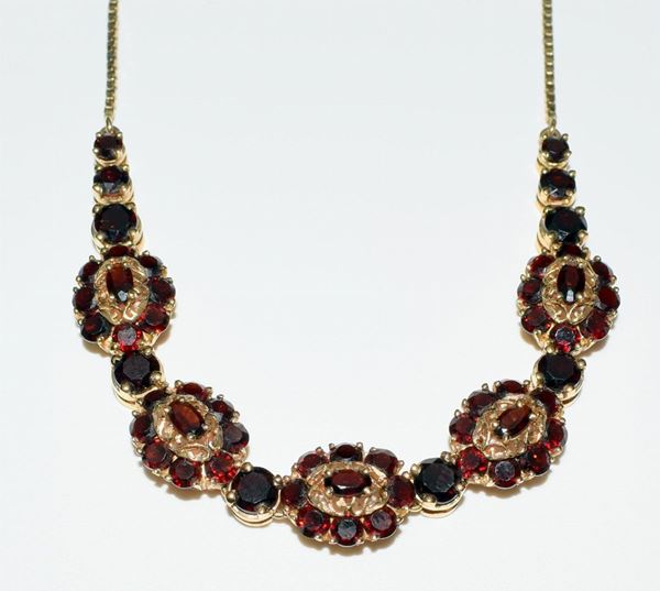 COLLANA GIROCOLLO IN ORO GIALLO E GRANATI&nbsp;&nbsp;&nbsp;&nbsp;&nbsp;&nbsp;&nbsp;&nbsp;&nbsp;&nbsp;&nbsp;&nbsp;&nbsp;&nbsp;&nbsp;&nbsp;&nbsp;&nbsp;&nbsp;&nbsp;&nbsp;&nbsp;&nbsp;&nbsp;&nbsp;&nbsp;&nbsp;&nbsp;&nbsp;&nbsp;&nbsp;&nbsp;&nbsp;&nbsp;&nbsp;&nbsp;&nbsp;&nbsp;&nbsp;&nbsp;
