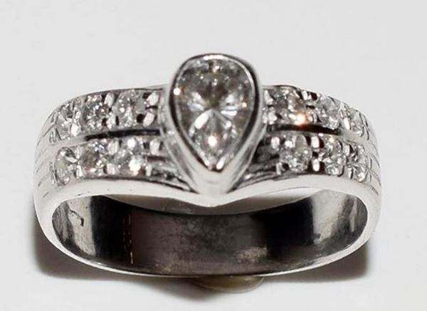 ANELLO IN ORO BIANCO E DIAMANTI&nbsp;&nbsp;&nbsp;&nbsp;&nbsp;&nbsp;&nbsp;&nbsp;&nbsp;&nbsp;&nbsp;&nbsp;&nbsp;&nbsp;&nbsp;&nbsp;&nbsp;&nbsp;&nbsp;&nbsp;&nbsp;&nbsp;&nbsp;&nbsp;&nbsp;&nbsp;&nbsp;&nbsp;&nbsp;&nbsp;&nbsp;&nbsp;&nbsp;&nbsp;&nbsp;&nbsp;&nbsp;&nbsp;&nbsp;&nbsp;&nbsp;&nbsp;&nbsp;