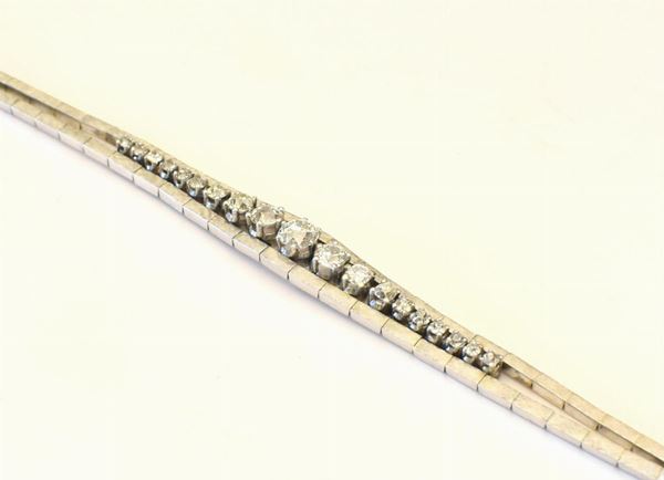 BRACCIALE IN ORO BIANCO E DIAMANTI                                          - Asta ANTIQUARIATO, COLLEZIONISMO E GIOIELLI - Poggio Bracciolini Casa d'Aste