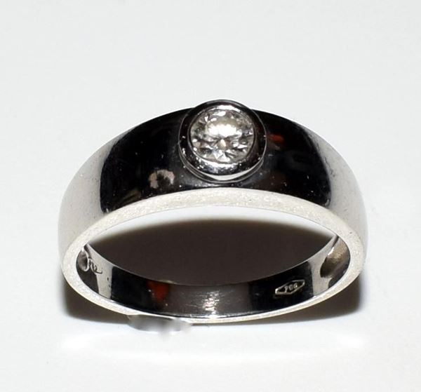 ANELLO IN ORO BIANCO E DIAMANTE&nbsp;&nbsp;&nbsp;&nbsp;&nbsp;&nbsp;&nbsp;&nbsp;&nbsp;&nbsp;&nbsp;&nbsp;&nbsp;&nbsp;&nbsp;&nbsp;&nbsp;&nbsp;&nbsp;&nbsp;&nbsp;&nbsp;&nbsp;&nbsp;&nbsp;&nbsp;&nbsp;&nbsp;&nbsp;&nbsp;&nbsp;&nbsp;&nbsp;&nbsp;&nbsp;&nbsp;&nbsp;&nbsp;&nbsp;&nbsp;&nbsp;&nbsp;&nbsp;