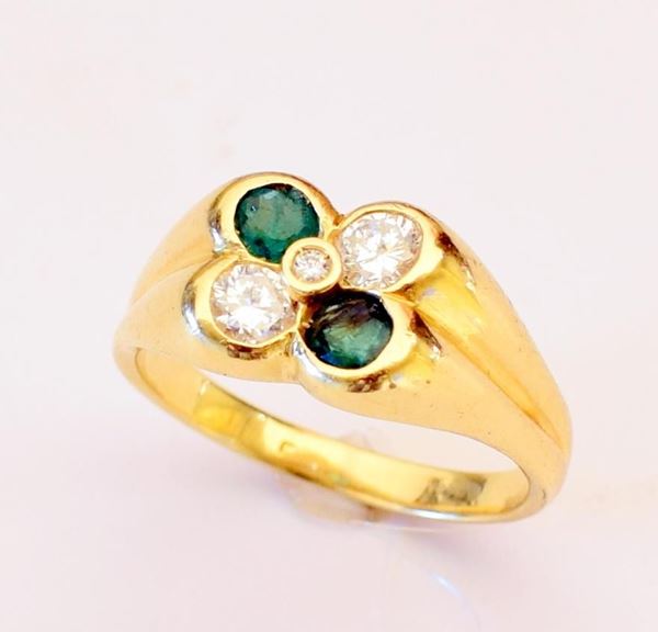 ANELLO IN ORO GIALLO, DIAMANTI E SMERALDI&nbsp;&nbsp;&nbsp;&nbsp;&nbsp;&nbsp;&nbsp;&nbsp;&nbsp;&nbsp;&nbsp;&nbsp;&nbsp;&nbsp;&nbsp;&nbsp;&nbsp;&nbsp;&nbsp;&nbsp;&nbsp;&nbsp;&nbsp;&nbsp;&nbsp;&nbsp;&nbsp;&nbsp;&nbsp;&nbsp;&nbsp;&nbsp;&nbsp;