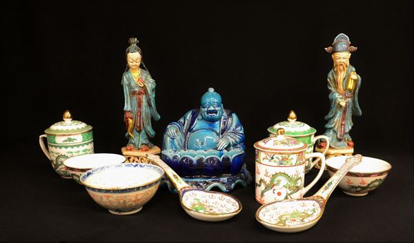 Undici soprammobili, arte orientale, sec. XX,