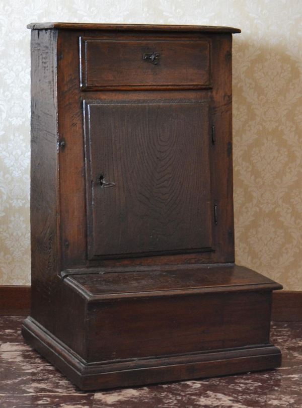 Inginocchiatoio, sec. XVIII, in castagno, un cassetto,