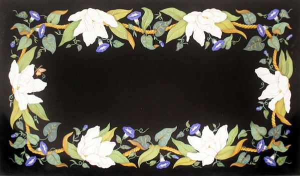 Piano, sec. XX, in marmo nero del Belgio, decorato in scagliola a gardenie