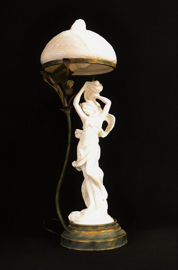 Lume da tavolo con odalisca in ceramica, in stile Liberty,