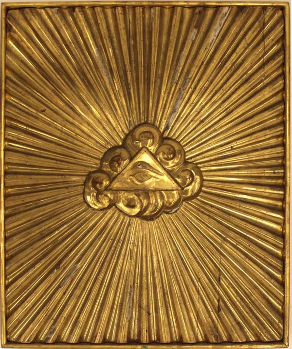 Intaglio, sec. XVIII/XIX, in legno scolpito e dorato, raffigurante il monogramma di Dio, ingombro cm 63x76
