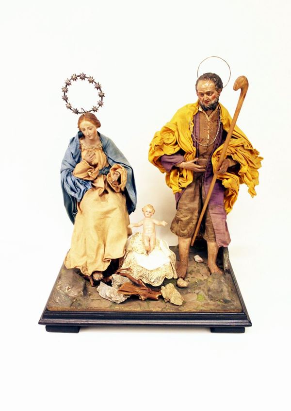 Nativita, Napoli, sec. XX, in terracotta dipinta, abbigliati in vesti policrome, raffigurante Sacra Famiglia, cm 41x31,5x51&nbsp;&nbsp;&nbsp;&nbsp;&nbsp;&nbsp;&nbsp;&nbsp;&nbsp;&nbsp;&nbsp;&nbsp;&nbsp;&nbsp;&nbsp;&nbsp;&nbsp;&nbsp;&nbsp;&nbsp;&nbsp;&nbsp;&nbsp;&nbsp;&nbsp;&nbsp;&nbsp;&nbsp;&nbsp;&nbsp;&nbsp;&nbsp;&nbsp;&nbsp;&nbsp;&nbsp;&nbsp;&nbsp;&nbsp;&nbsp;&nbsp;&nbsp;&nbsp;&nbsp;&nbsp;&nbsp;&nbsp;&nbsp;&nbsp;&nbsp;&nbsp;&nbsp;&nbsp;&nbsp;&nbsp;&nbsp;&nbsp;&nbsp;&nbsp;&nbsp;&nbsp;&nbsp;&nbsp;&nbsp;&nbsp;&nbsp;&nbsp;&nbsp;&nbsp;&nbsp;&nbsp;&nbsp;&nbsp;&nbsp;&nbsp;&nbsp;&nbsp;&nbsp;&nbsp;&nbsp;&nbsp;&nbsp;&nbsp;&nbsp;&nbsp;&nbsp;&nbsp;&nbsp;&nbsp;&nbsp;&nbsp;&nbsp;&nbsp;&nbsp;&nbsp;&nbsp;&nbsp;