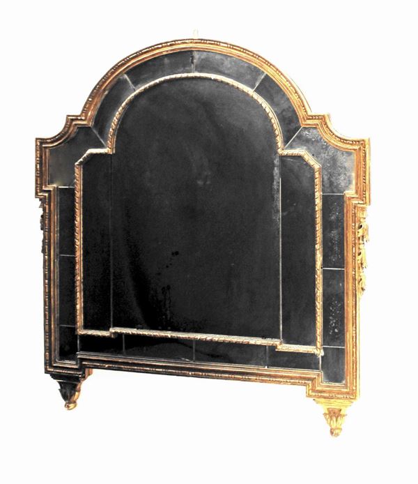 Specchiera, in stile neoclassico, in legno scolpito e dorato, luce&nbsp;&nbsp;&nbsp;&nbsp;&nbsp;&nbsp;&nbsp;&nbsp;
