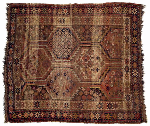 Tappeto, manifattura nomade, fine sec. XIX, impianto geometico, cm 155x185, difetti