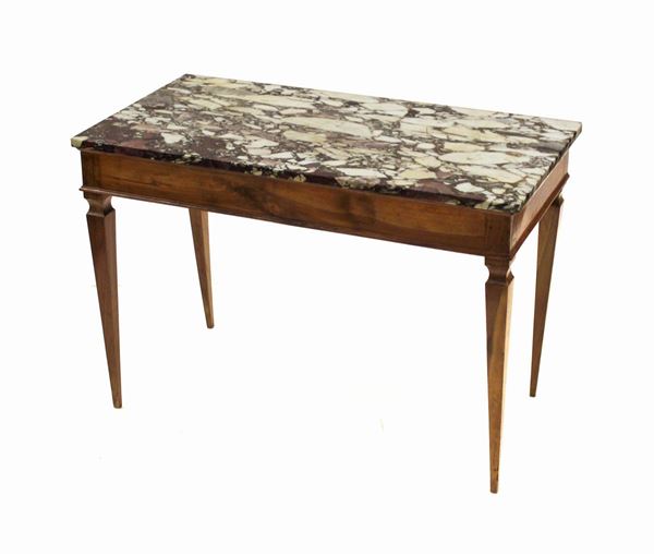 Tavolo parietale, sec. XVIII, in noce, piano in breccia sottesa da fascia rettilinea su gambe troncopiramidali rastremate a mazzetta sciancrata, cm 125x62x86