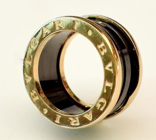 ANELLO BULGARI B.zero1 IN ORO GIALLO E CERAMICA                           