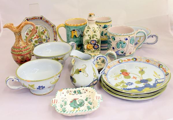Lotto di quindici oggetti , sec. XX , Deruta,Vietri , Faenza&nbsp;&nbsp;&nbsp;&nbsp;&nbsp;&nbsp;&nbsp;&nbsp;&nbsp;&nbsp;&nbsp;&nbsp;&nbsp;&nbsp;  - Asta GIOIELLI, ARGENTI, E OPERE DI ARTE ANTICA E CONTEMPORANEA - Poggio Bracciolini Casa d'Aste