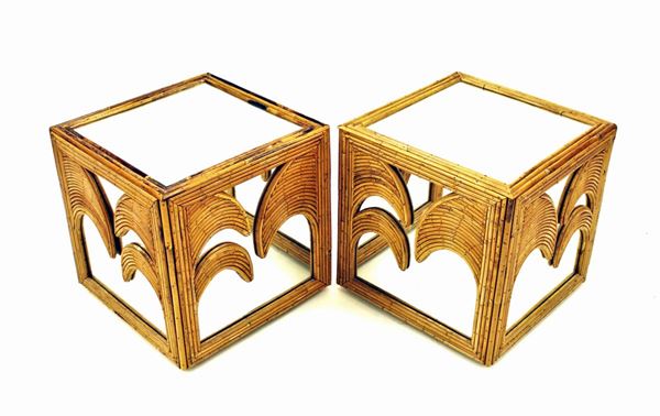 Coppia di tavolini da centro, sec. XX, in bamboo e specchio, struttura&nbsp;&nbsp;&nbsp;&nbsp;