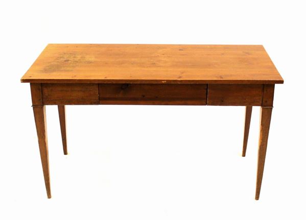 Tavolo, sec. XIX, in legno di conifera, piano rettangolare, cassetto nella