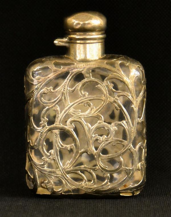 Bottiglietta da Whisky, sec. XIX, in vetro rivestito in argento sterling  