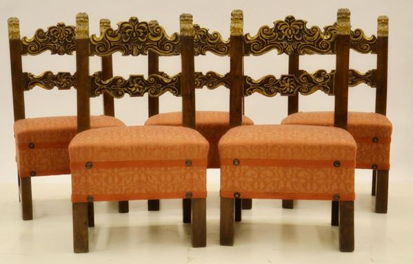 Cinque sedie da balia, Lombardia, sec. XVIII, in noce, schienali intagliati