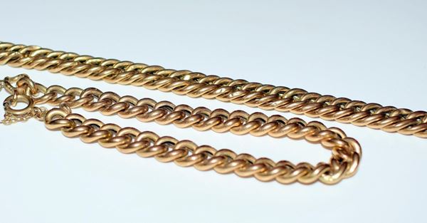 DUE BRACCIALI IN ORO GIALLO                                               