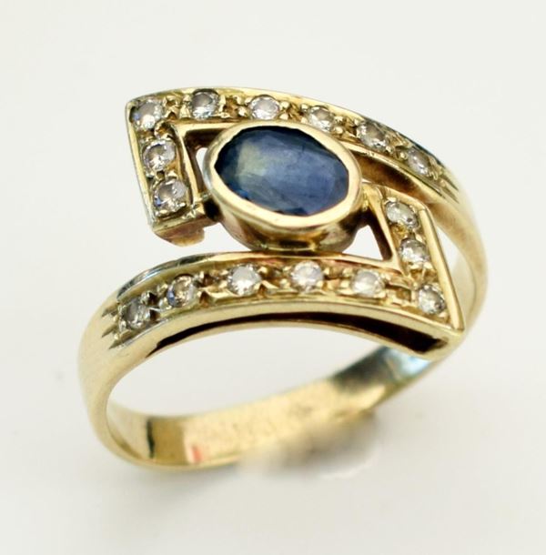 ANELLO IN ORO GIALLO, DIAMANTI E RUBINO                                   
