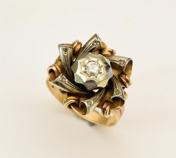 ANELLO IN ORO  E DIAMANTE                                                 