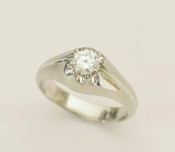 ANELLO IN ORO BIANCO E DIAMANTE                                           