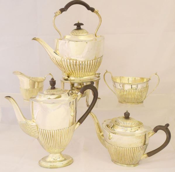 SERVITO DA TE' E CAFFE', CITTA DI SHEFFIELD 1904                          